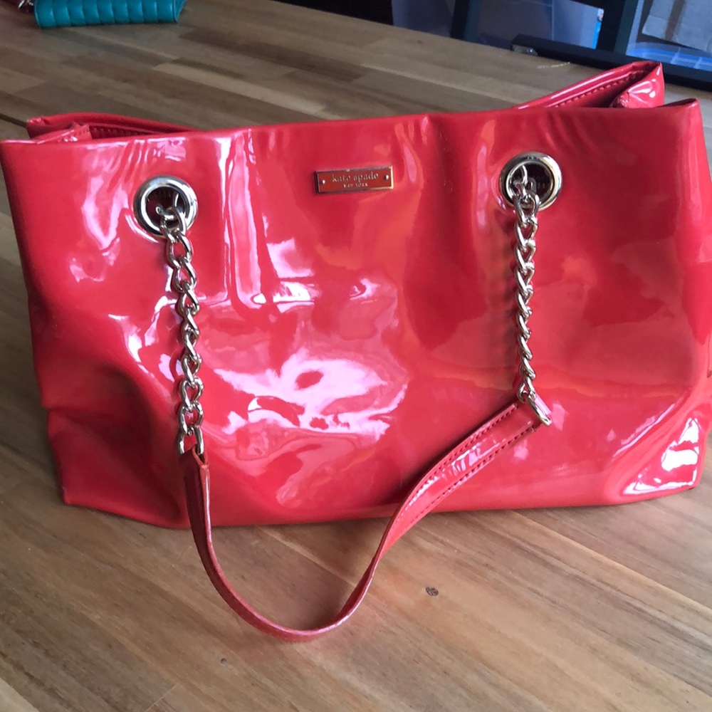 Kate Spade red patent leather shoulder bag with gold chains